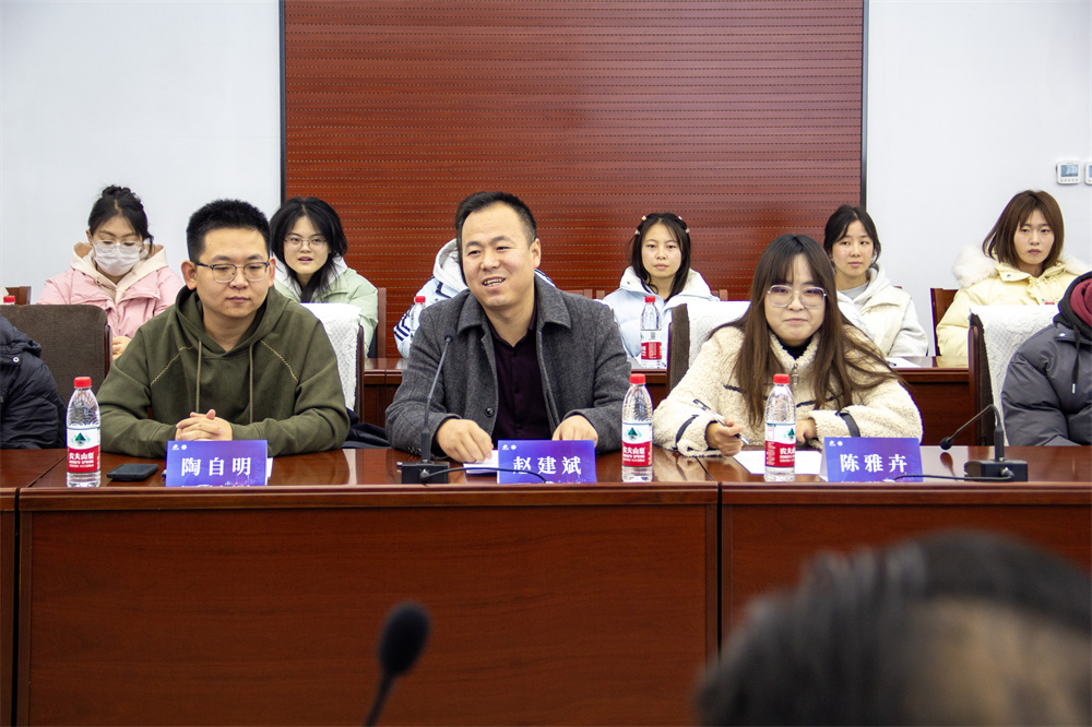 2024年12月6日，我公司与兰州资源环境职业技术大学民族工艺学院成功进行认知实际活动。。。